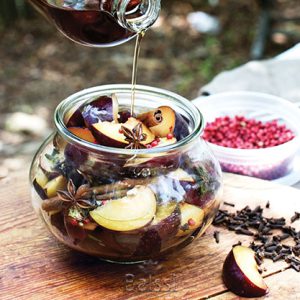 استفاده از پودر میخک در تهیه ترشی