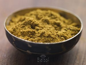 پودر زیره سبز در ظرف